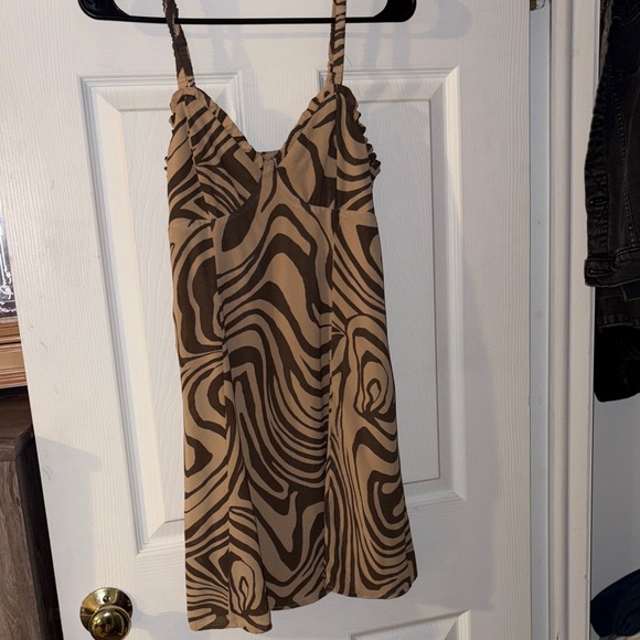wild fable Dresses & Skirts - Wild Fable Swirl Print Mini Dress in Brown and Tan